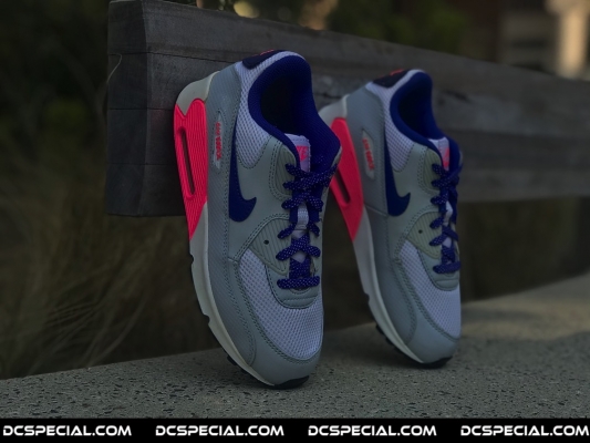 Microcomputer een beetje aankleden Nike Air Max 90 'Pure Platinum Blue Pink' | DC's Special - Hardcore &  Streetwearshop