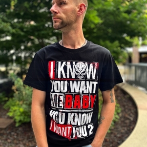 F. Noize T-shirt 'I Know You Want Me'