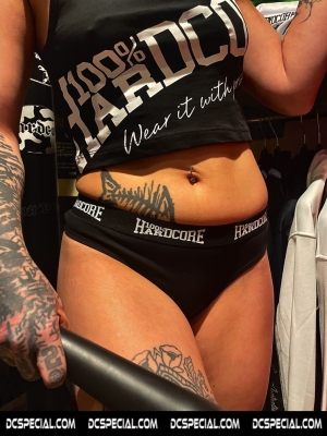 100% Hardcore Dames Top 'Tilted Essential Black/White'